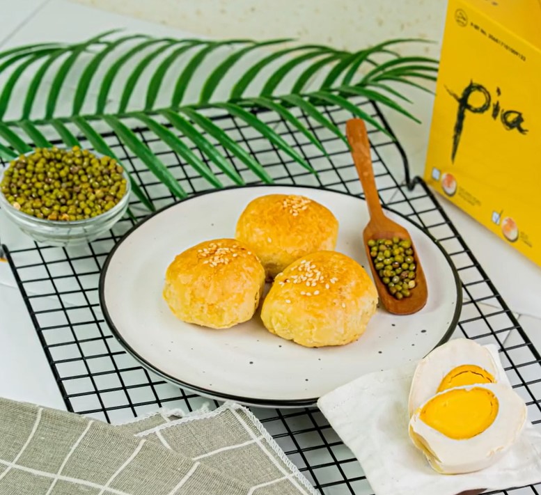 Pie Eiji Kacang Hijau Telur Asin